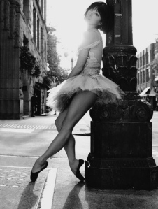 black-and-white-ballet-photography-dance-feet-Favim.com-541642